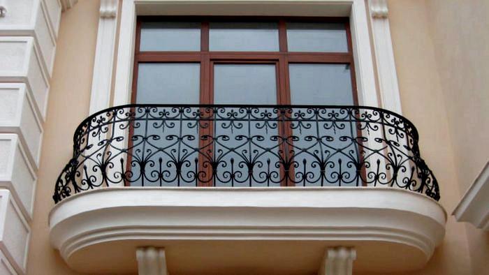Carregar na varanda da casa de painéis