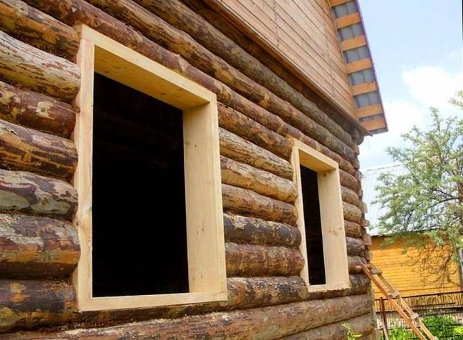 le but du boîtier pour une maison en bois