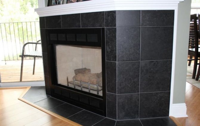 Le carrelage est un moyen très esthétique et pratique de décorer une cheminée