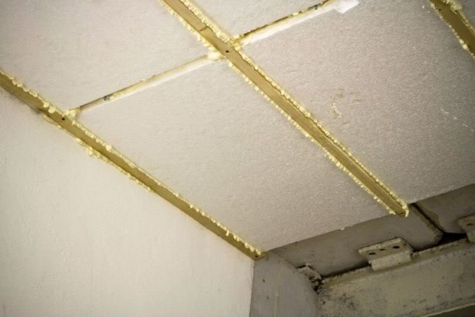 Aménagement des bouches d'aération au sous-sol d'un immeuble résidentiel selon SNiP