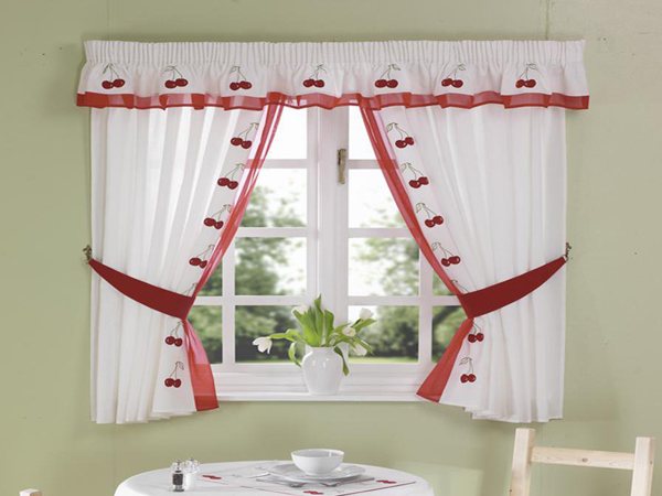 Revisão de cortinas e cortinas para pequenas janelas