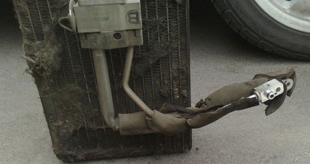 Reinigung des Verdampfers der Autoklimaanlage