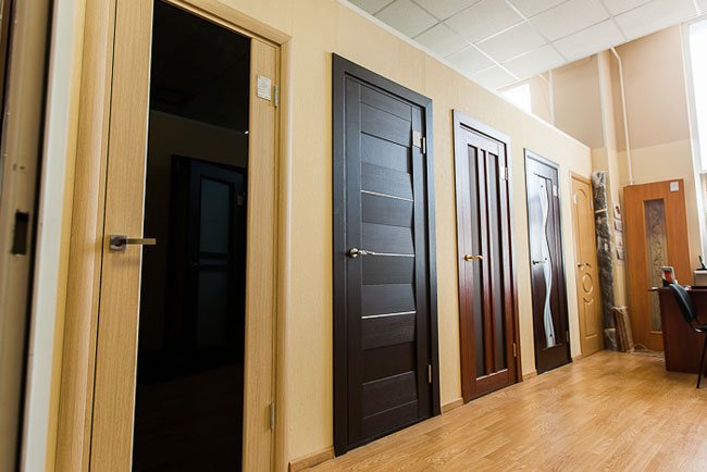 Vaste choix d'options de conception pour les portes en PVC