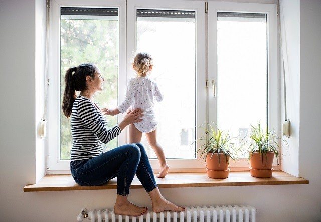 Прозорец към детската стая