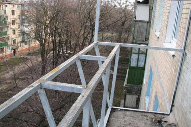 Направи си сам балконско остъкляване