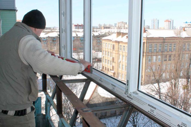 Balkonverglasung im Winter