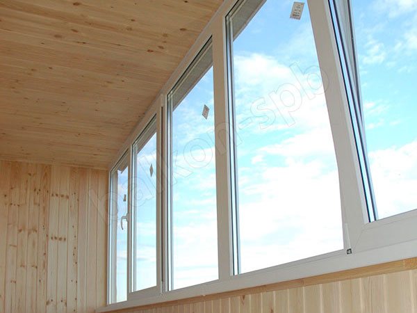 envidraçamento da loggia com plástico