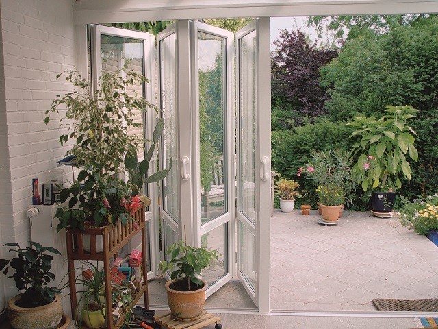 Vitrage des terrasses: portes accordéon
