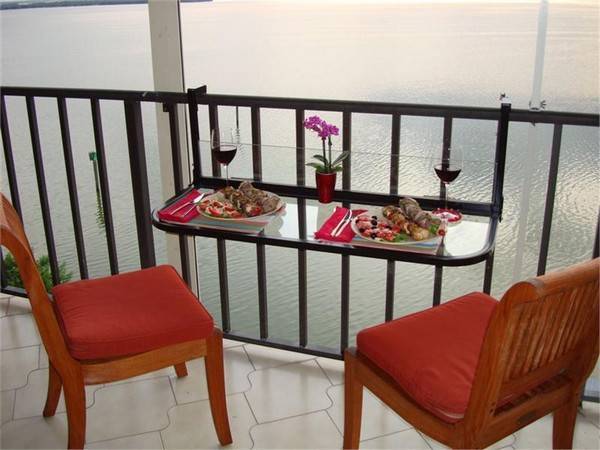 Table pliante à faire soi-même sur le balcon - plusieurs modèles avec des instructions détaillées