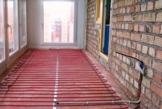Chauffage sur le balcon. Comment amener la batterie dans la loggia
