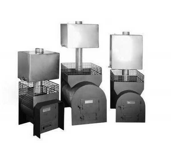Fornos {amp} quot; Calor {amp} quot; são preenchidos a pedido do cliente com diferentes tipos de tanques de água