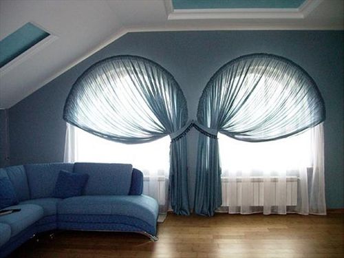 Selecionamos cortinas para uma janela semicircular
