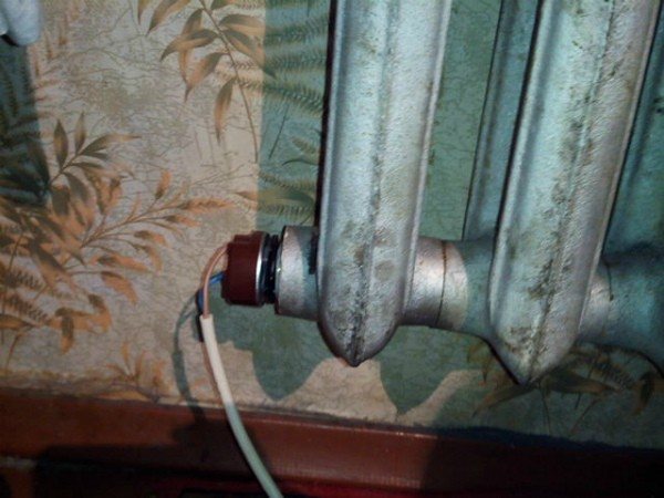 Anschluss an eine Gusseisenbatterie