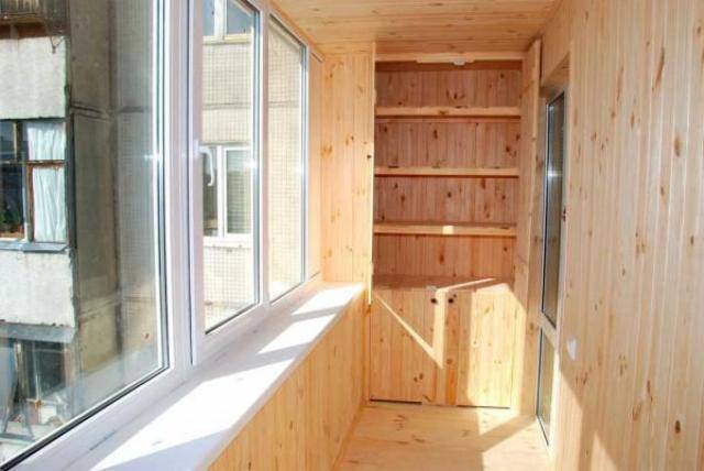 Plafond à faire soi-même sur le balcon: de quoi faire des photos et des vidéos