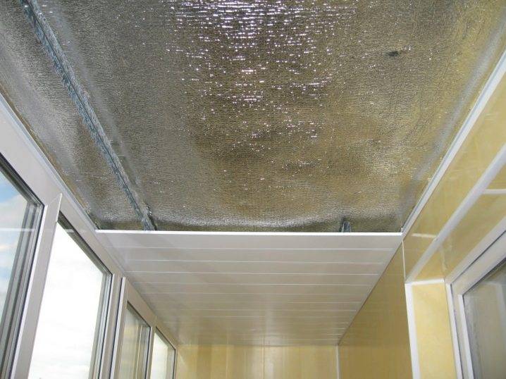 Plafond à faire soi-même sur le balcon: de quoi faire des photos et des vidéos
