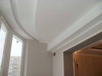 Plafond à faire soi-même sur le balcon: de quoi faire des photos et des vidéos