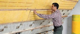 Une bonne installation du plafond dans une maison privée est une garantie de confort