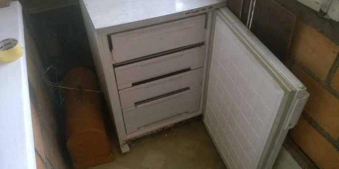 Fonctionnement du congélateur sur le balcon en hiver