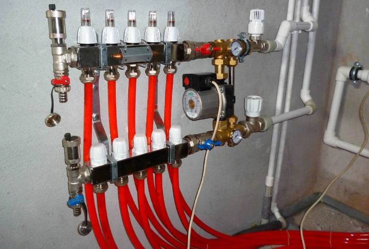 Collecteur de distribution de chauffage bricolage: schémas et caractéristiques de montage