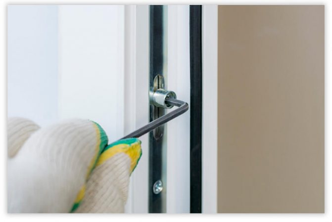 réglage des portes en plastique