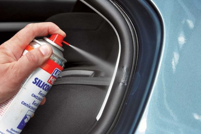 Graisse pour élastiques de joints de portières de voiture