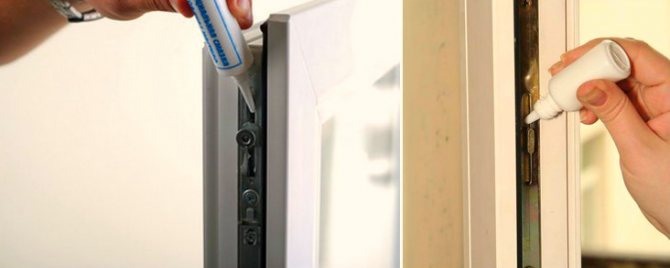 Lubrification des portes en plastique
