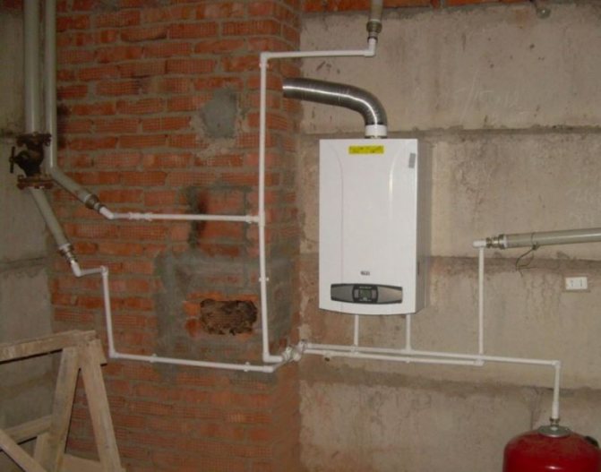 Chaudière à gaz murale avec utilitaires connectés