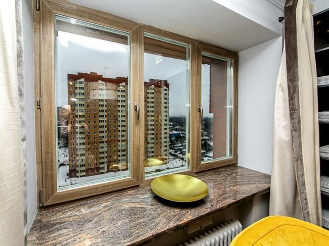 Kombination eines Fensterbretts mit einem Fenster