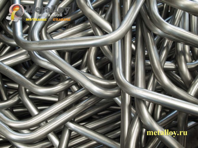 Tuyaux en acier inoxydable pliés