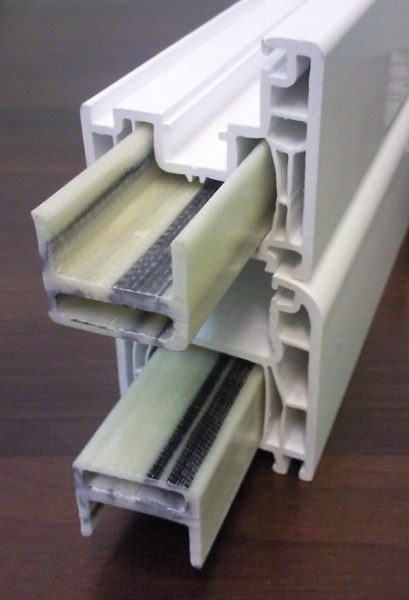 inserto de vidro composto em perfil de pvc