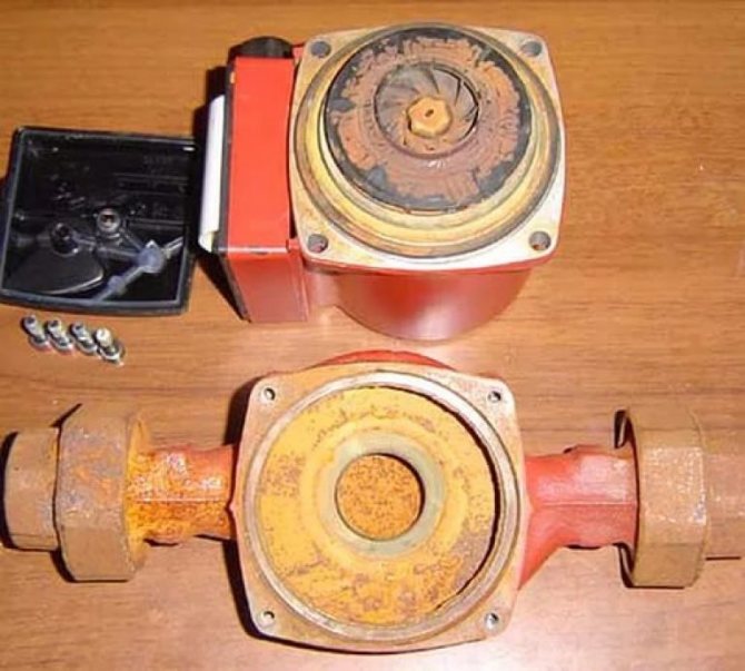 frapper dans les tuyaux de chauffage lors du chauffage
