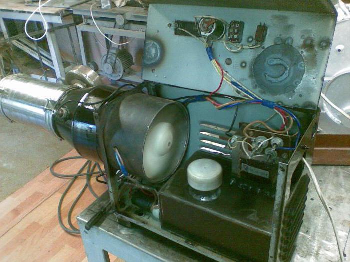 photo de pistolet thermique d'huile usagée