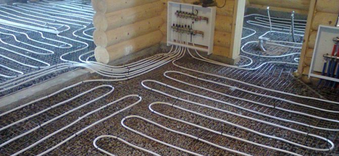 Warmer Boden in einem Holzhaus