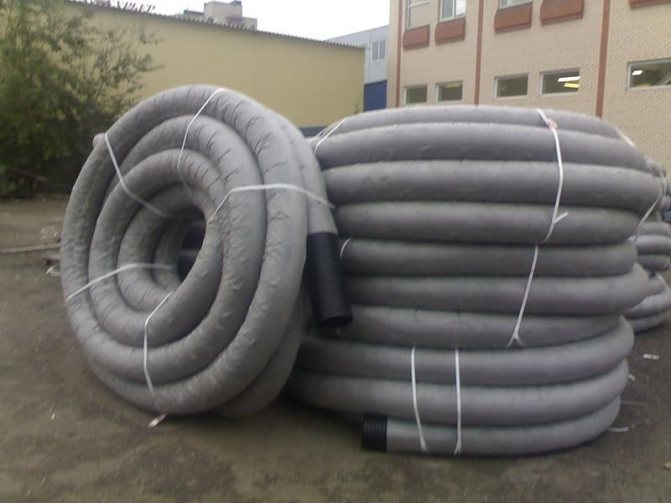 tuyau de drainage des eaux souterraines