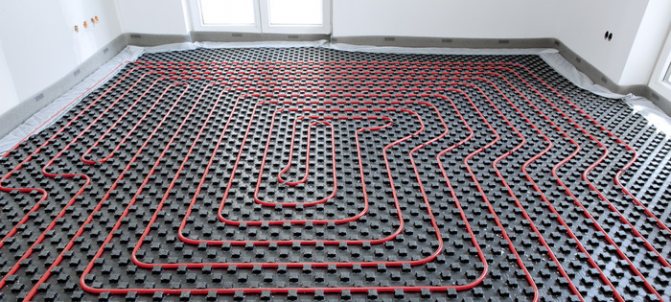 Tuyaux de plancher d'eau Rehau