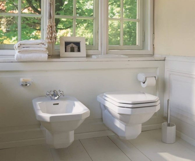 WC sous la fenêtre