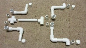 Universalständer aus PVC-Rohren