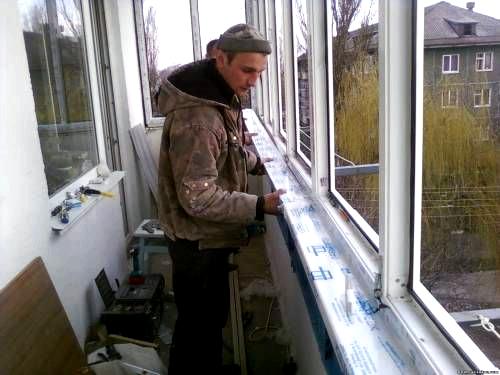 Installation de fenêtre de balcon bricolage