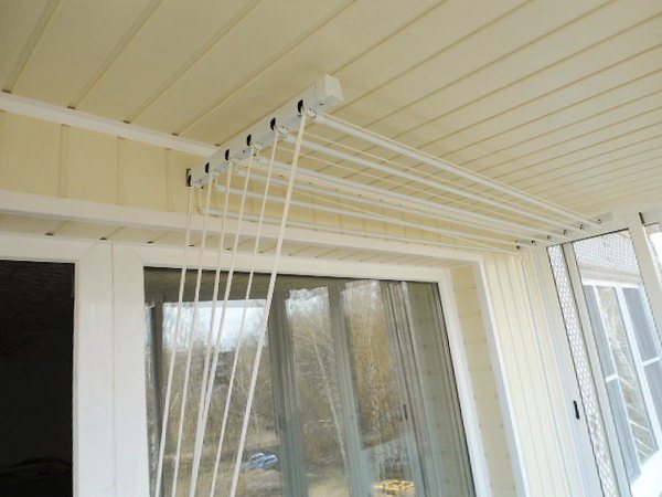 Installer un sèche-linge sur le balcon