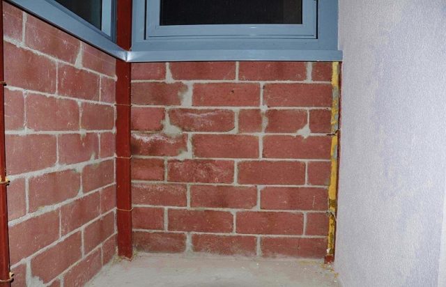 Do-it-yourself-Isolierung eines Ziegelbalkons (Loggia) von innen: Schritt-für-Schritt-Anleitung