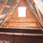 isolation du plafond avec de l'argile expansée