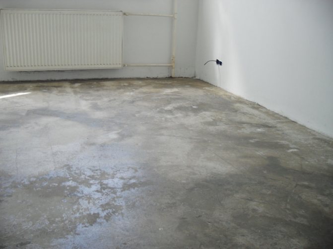 Isolation pour un stratifié sur un sol en béton: types et installation