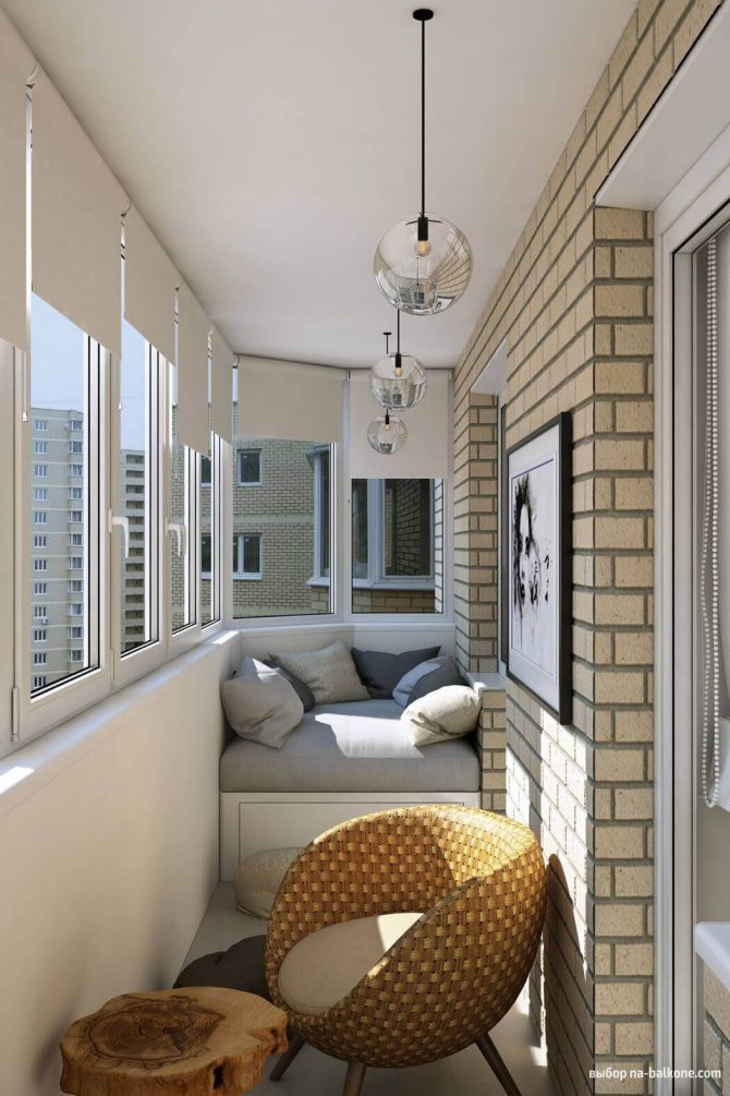 Jardin d'hiver confortable sur la loggia