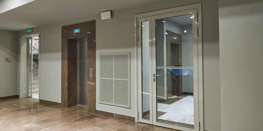 Dans quels locaux les portes coupe-feu sont-elles installées?