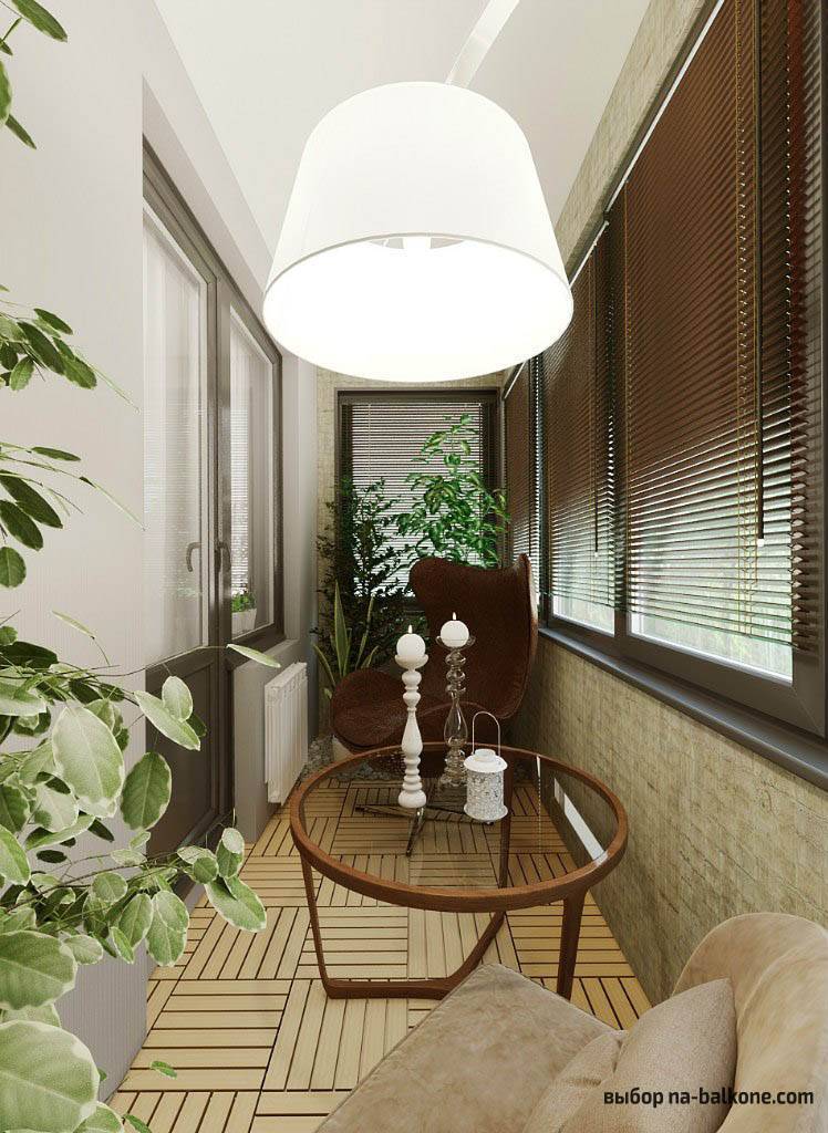 In welchem Stil soll das Innere des Balkons und der Loggia dekoriert werden?