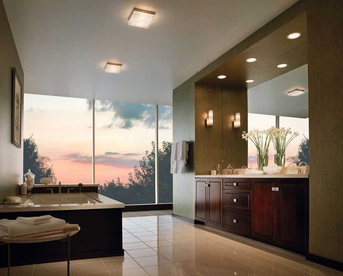 option pour un design de salle de bain moderne avec une fenêtre