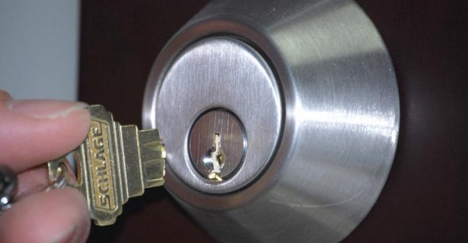 Öffne die Haustür ohne Schlüssel
