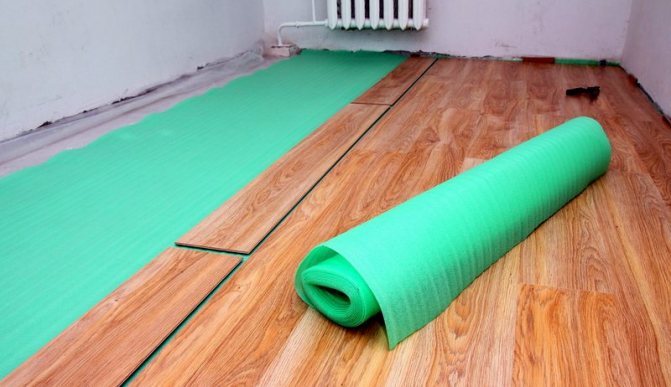 Escolhendo um substrato laminado para um piso de água quente
