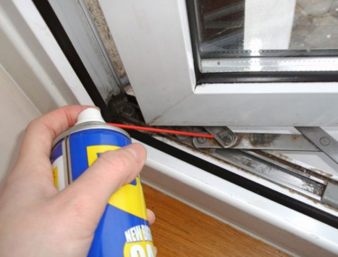 Entretien du mécanisme universel WD-40