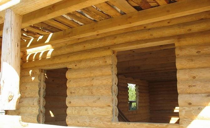 Verschließen der Öffnung im neuen Haus